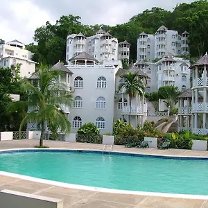 Skycastles Hotel