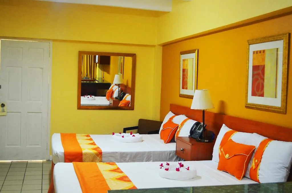 Suites Ocho Rios Hotel