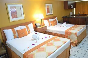 Suites Ocho Rios 3*,